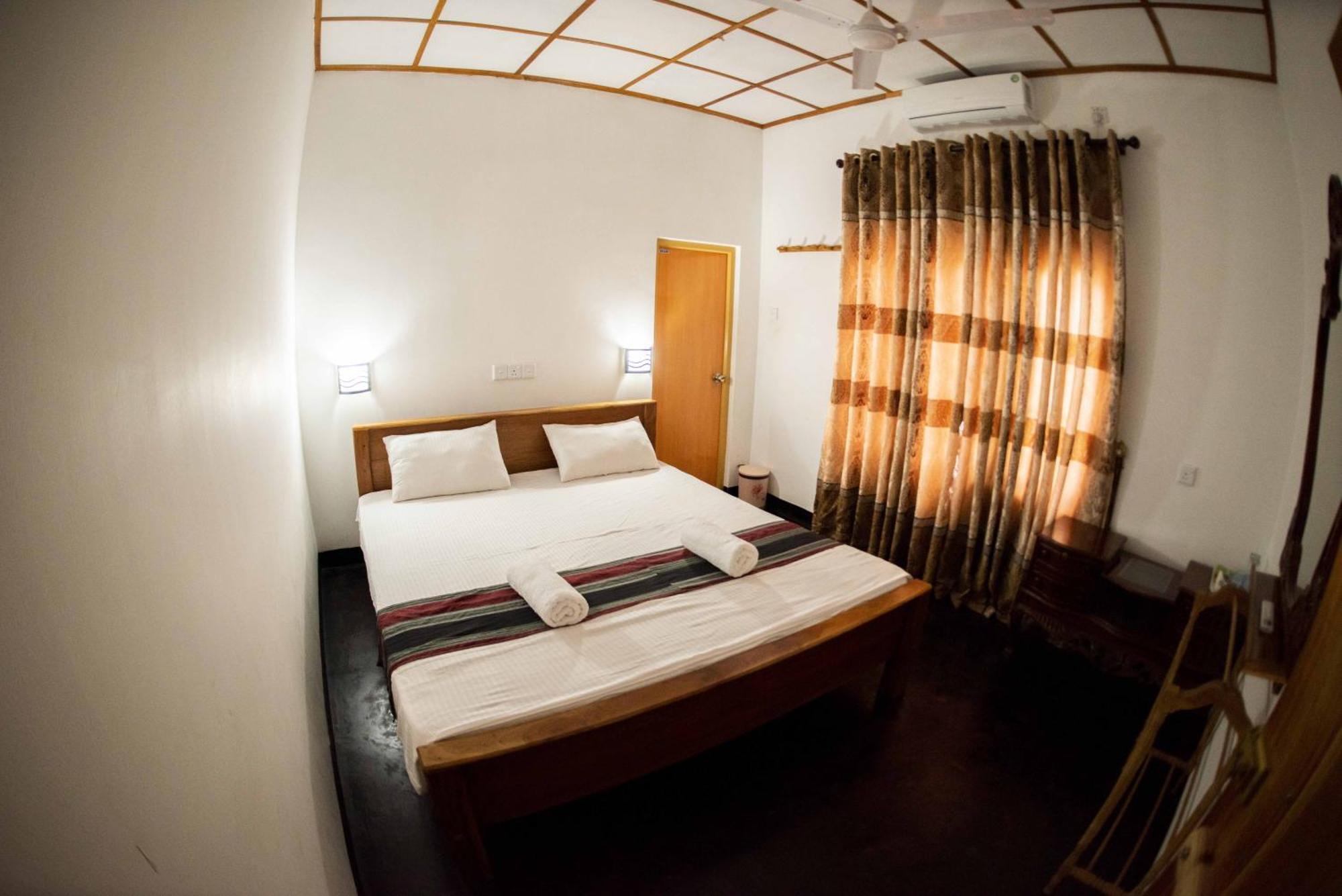 Wildlife Safari House Hotel Udawalawe Exterior photo